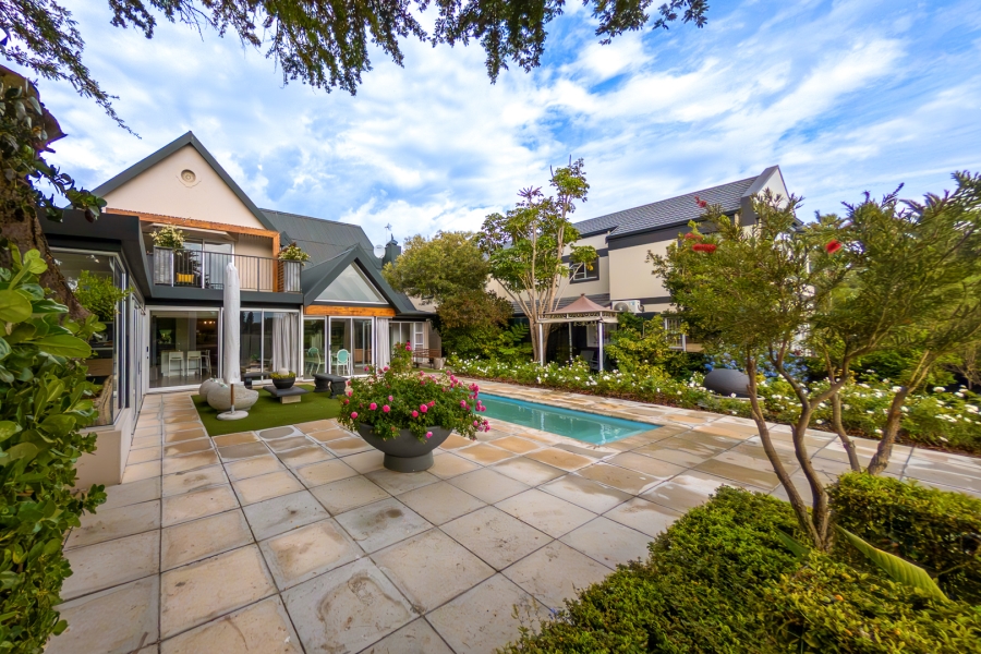 4 Bedroom Property for Sale in Greenways Golf Estate Western Cape